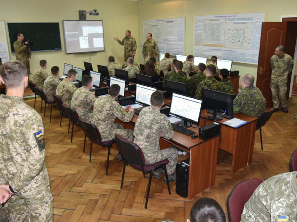 Навчально-матеріальна база факультету бойового застосування військ